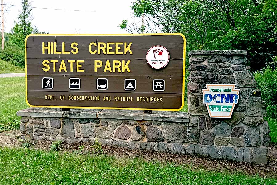 Hills Creek Start Park sign