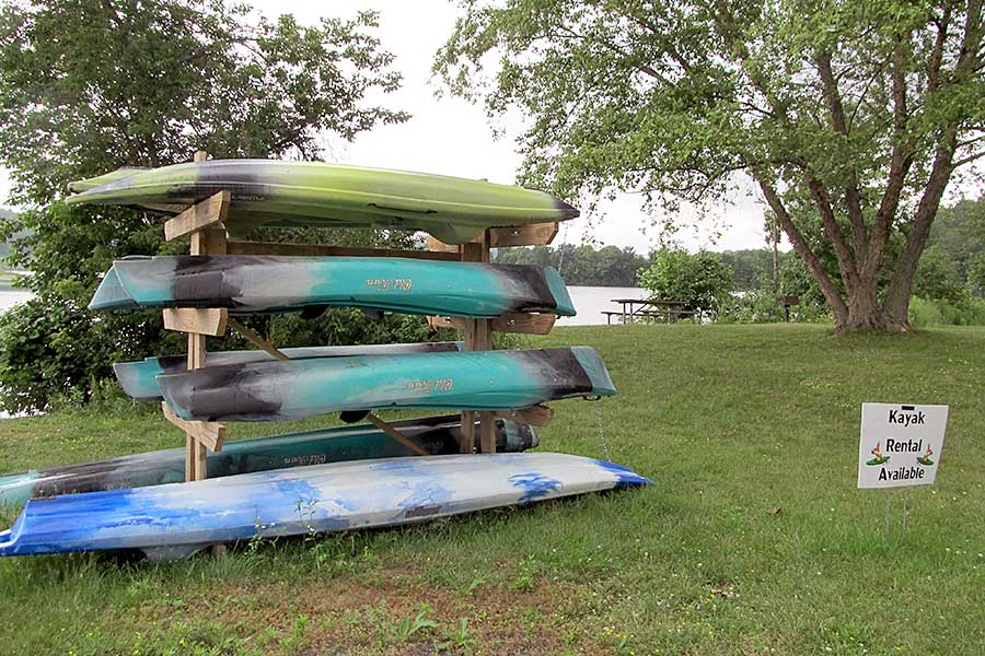 Kayaks for rent at Tioga-Hammond Lakes